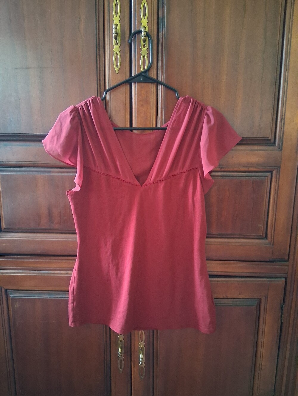 Express Women's Deep Red V-Neck Flutter Sleeve Blouse